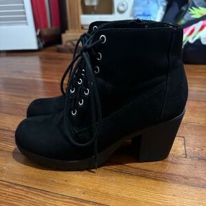 Black, Size 11, Women’s heeled booties